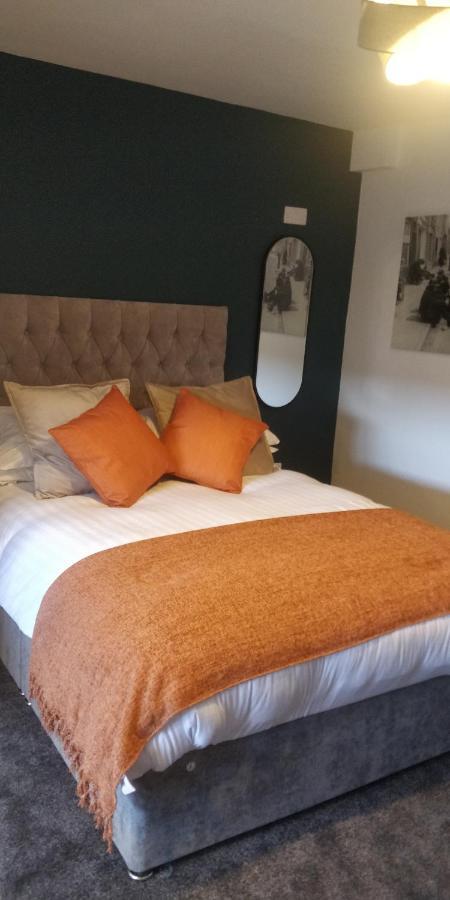 Free Derry Apartments Bagian luar foto
