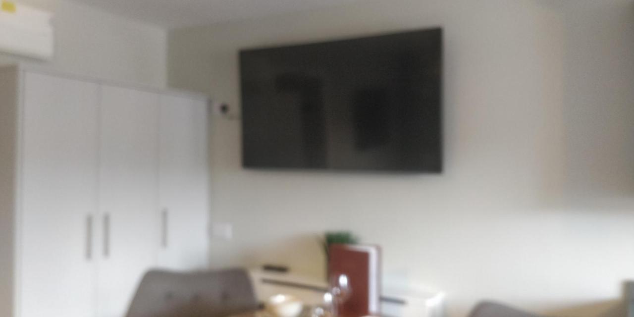 Free Derry Apartments Bagian luar foto