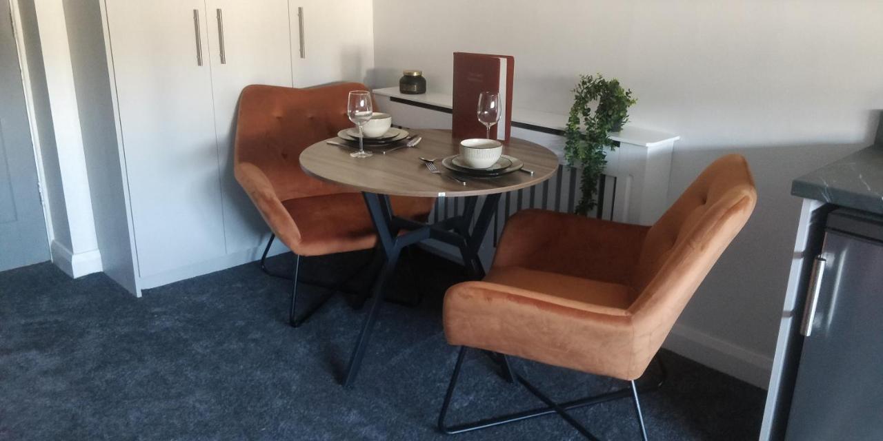 Free Derry Apartments Bagian luar foto